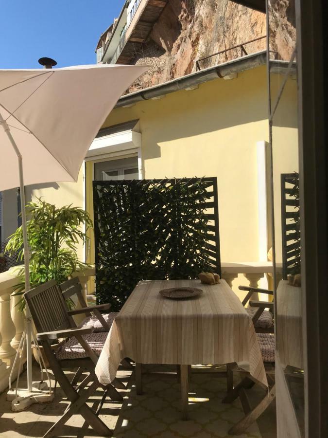 Appartamento Les Citronniers Villefranche-sur-Mer Esterno foto